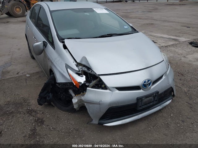 Toyota Prius Three 2014 JTDKN3DU3E1754701 Image 6