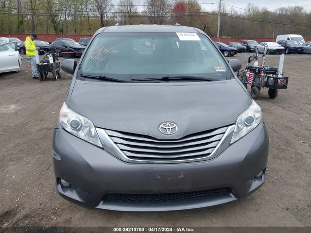 Toyota Sienna Xle 8 Passenger 2017 5TDYZ3DC7HS868441 Image 12