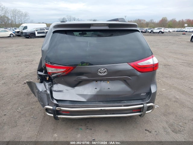 Toyota Sienna Xle 8 Passenger 2017 5TDYZ3DC7HS868441 Image 16