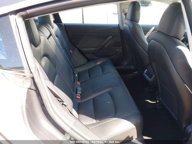 Tesla Model 3 Long Range/performance 2018 5YJ3E1EB4JF114438 Image 8