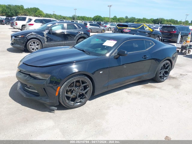 Chevrolet Camaro 2lt 2017 1G1FD1RS9H0171925 Image 2