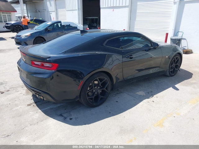 Chevrolet Camaro 2lt 2017 1G1FD1RS9H0171925 Image 4