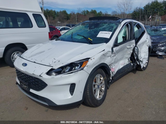 Ford ESCAPE SE 2021 1FMCU9G69MUA93742 Image 2