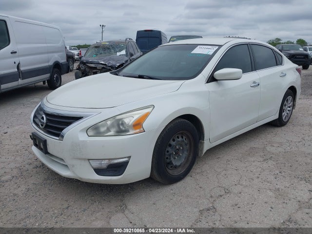 Nissan Altima 2.5 S 2015 1N4AL3AP5FN392564 Image 2