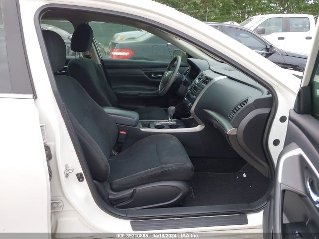 Nissan Altima 2.5 S 2015 1N4AL3AP5FN392564 Image 5