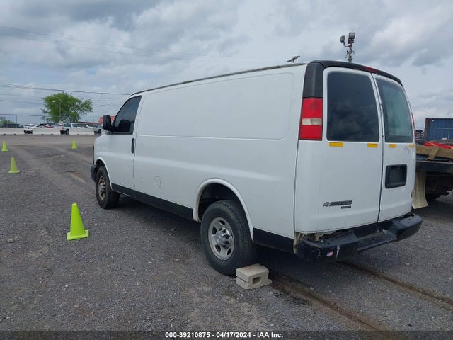 Chevrolet Express 2500 Work Van 2014 1GCWGFCA2E1209951 Image 3