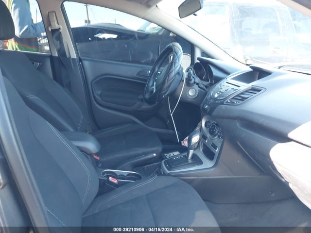 Ford FIESTA SE 2016 3FADP4BJ8GM120992 Image 5