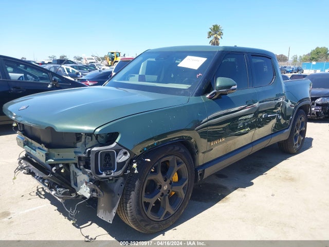 Rivian R1t Adventure 2022 7FCTGAAA5NN008542 Image 2