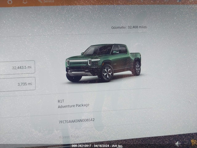 Rivian R1t Adventure 2022 7FCTGAAA5NN008542 Image 7