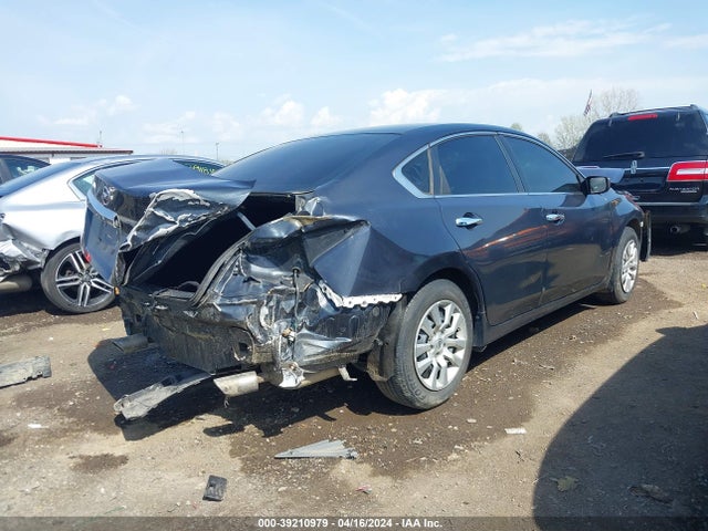 Nissan Altima 2.5 S 2015 1N4AL3AP3FC415058 Image 4