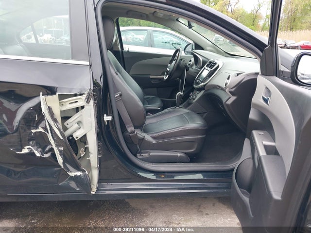 Chevrolet Sonic Premier Auto 2017 1G1JF5SB6H4131350 Image 5