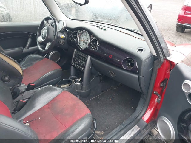 2006 MINI COOPER WMWRC33536TK64146 Photo 4