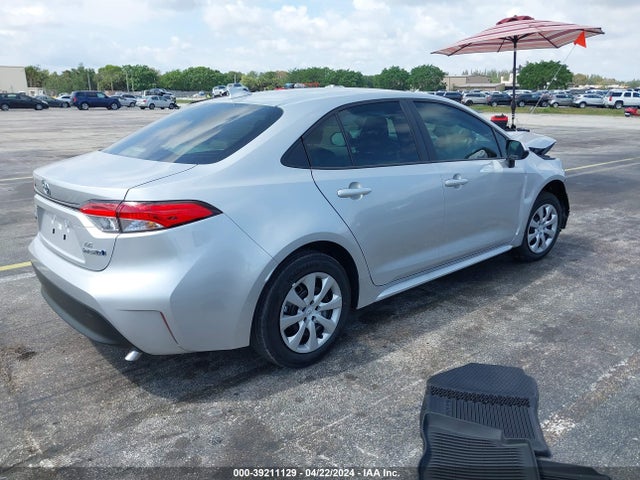 Toyota Corolla Hybrid Le 2024 JTDBCMFE9R3049154 Image 4