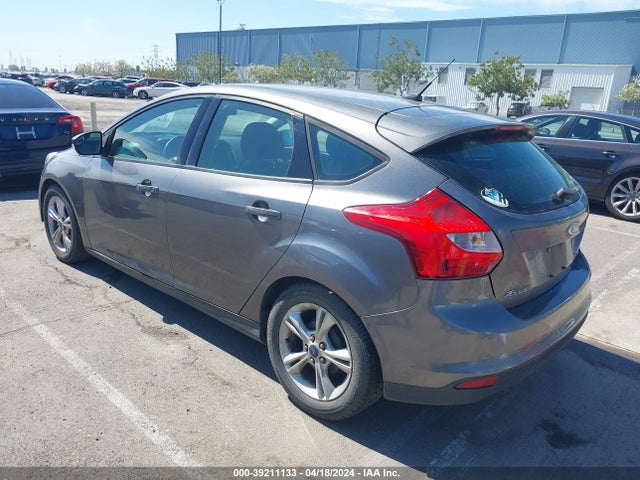 Ford FOCUS SE 2014 1FADP3K28EL414166 Image 3