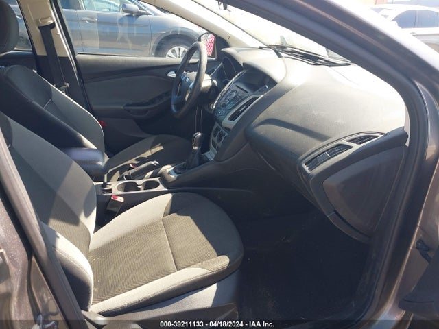Ford FOCUS SE 2014 1FADP3K28EL414166 Image 5