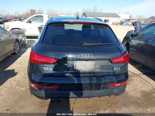 WA1JCCFS2JR028489 Audi Q3 2.0t Premium/2.0t Sport Premium