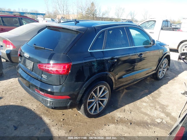 WA1JCCFS2JR028489 Audi Q3 2.0t Premium/2.0t Sport Premium