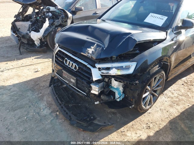 WA1JCCFS2JR028489 Audi Q3 2.0t Premium/2.0t Sport Premium