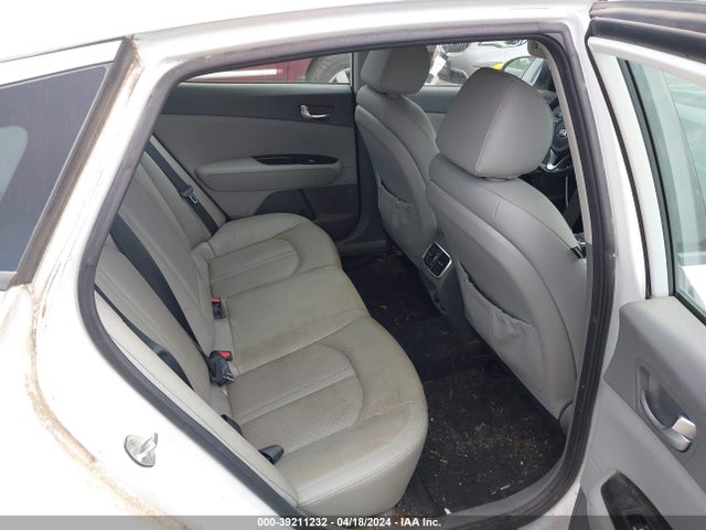 KIA OPTIMA EX 2016 5XXGU4L32GG120052 Image 8