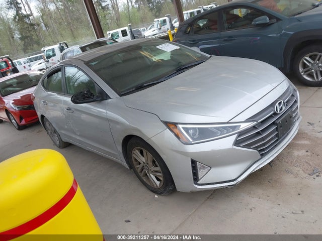 2019 5NPD84LF4KH424028 main image