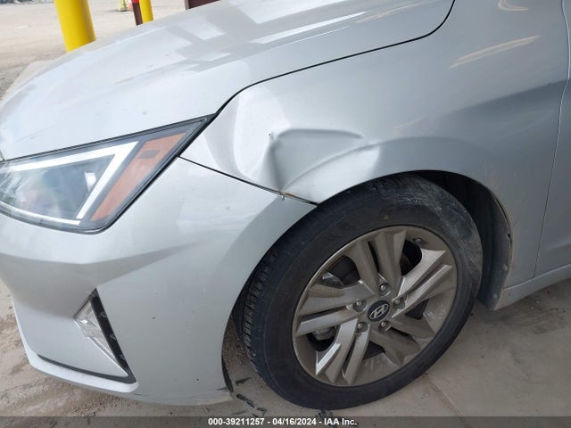 Hyundai ELANTRA SEL 2019 5NPD84LF4KH424028 Image 17