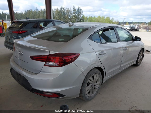 Hyundai ELANTRA SEL 2019 5NPD84LF4KH424028 Image 4