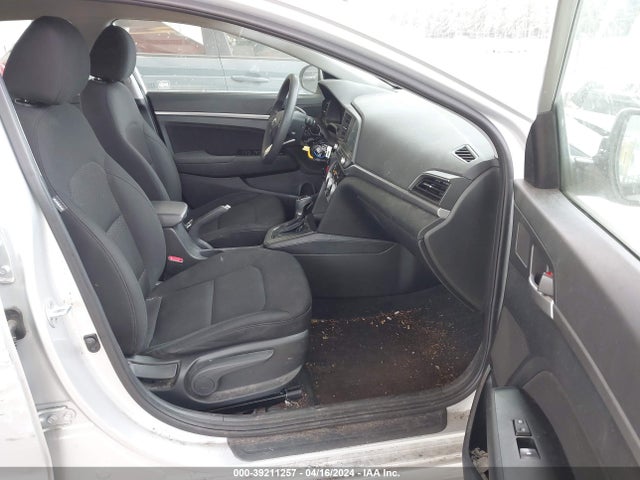 Hyundai ELANTRA SEL 2019 5NPD84LF4KH424028 Image 5