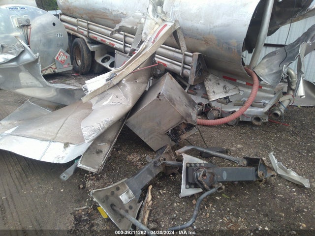1Y9T5AV21K2002760 Young Tank Inc Young Tank Inc