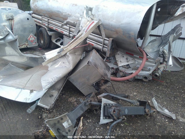 1Y9T5AV21K2002760 Young Tank Inc Young Tank Inc