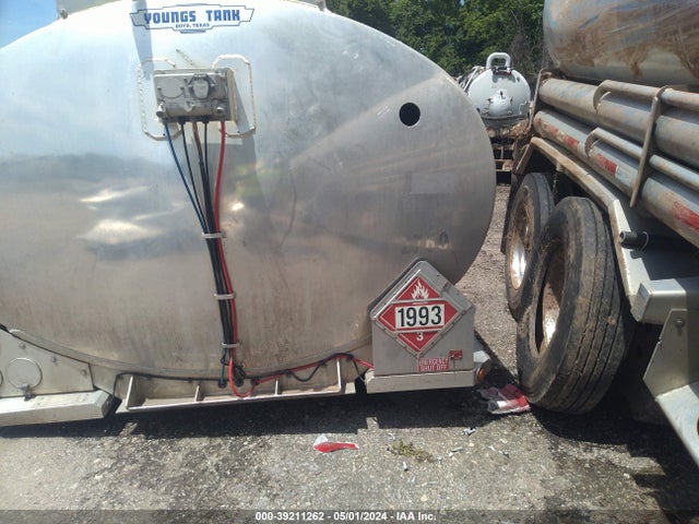 1Y9T5AV21K2002760 Young Tank Inc Young Tank Inc