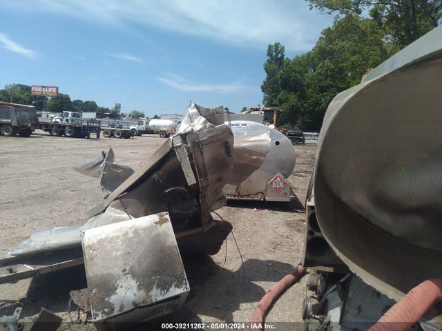 1Y9T5AV21K2002760 Young Tank Inc Young Tank Inc