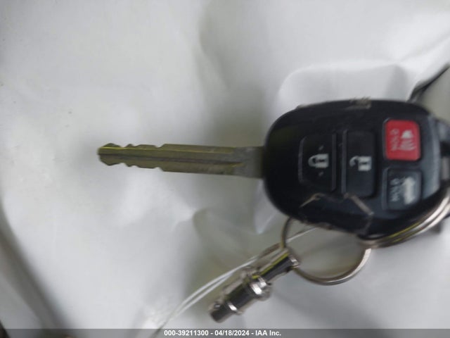 Toyota CAMRY LE 2016 4T1BF1FK2GU193613 Image 11