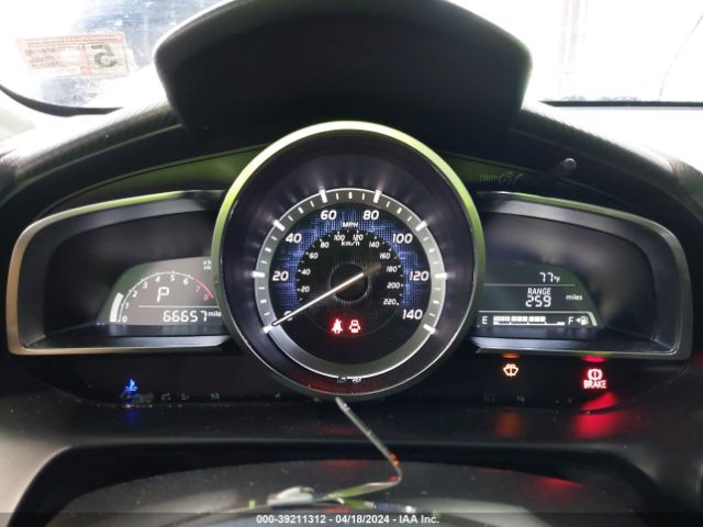 3MYDLBZV9GY100618 Scion IA