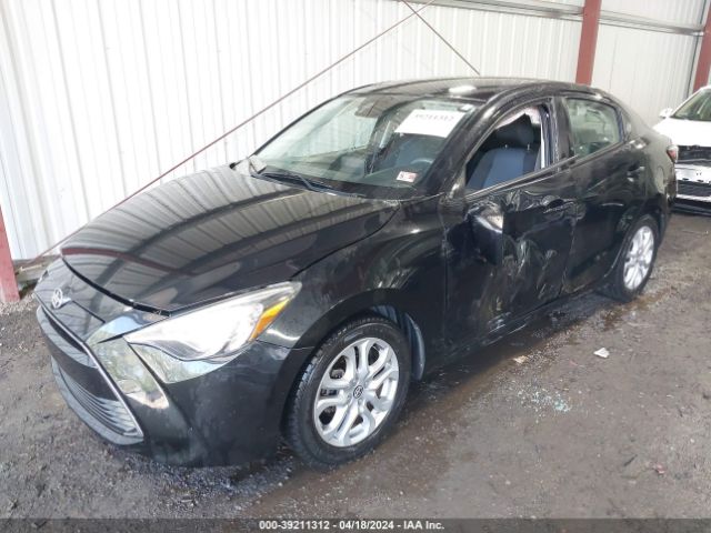 3MYDLBZV9GY100618 Scion IA