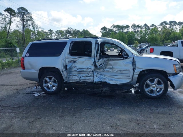 Chevrolet Suburban 1500 Lt 2014 1GNSCJE00ER163921 Image 13