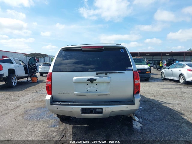 Chevrolet Suburban 1500 Lt 2014 1GNSCJE00ER163921 Image 16