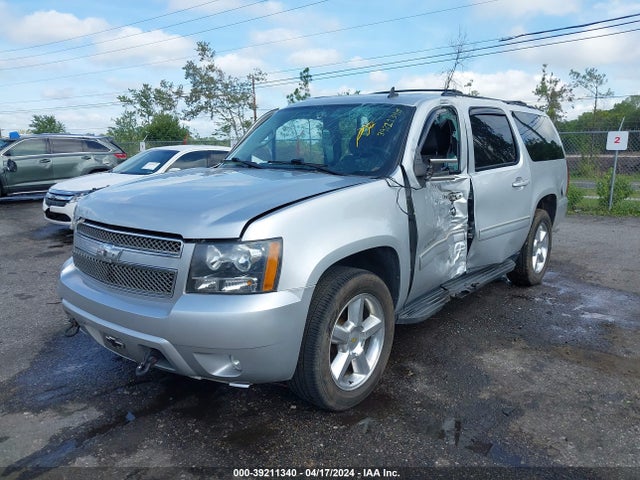Chevrolet Suburban 1500 Lt 2014 1GNSCJE00ER163921 Image 2