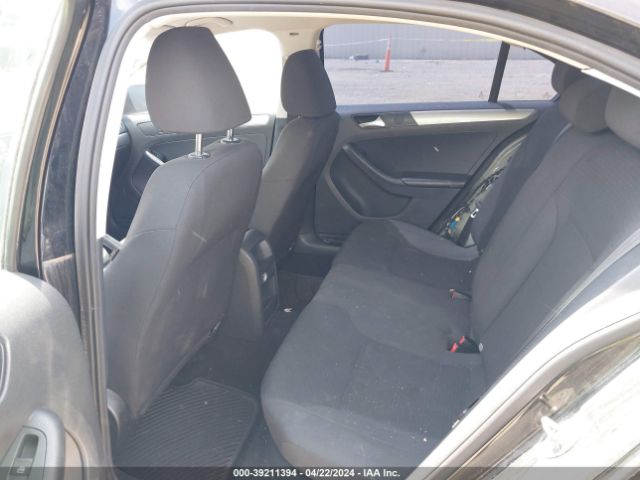 3VWD17AJ6FM267273 Volkswagen Jetta 1.8t Se