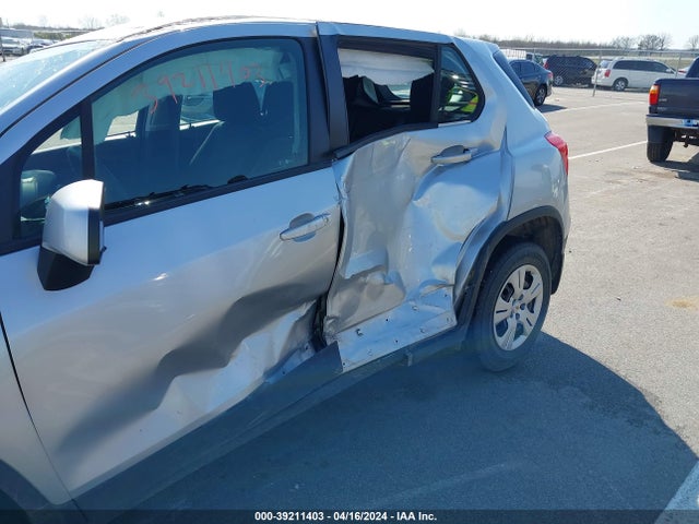 Chevrolet TRAX LS 2017 KL7CJKSB9HB228810 Image 6