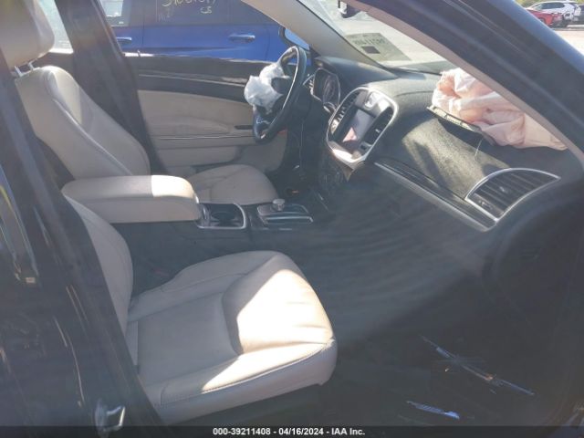 2C3CCARG7HH606871 Chrysler 300 Limited Awd