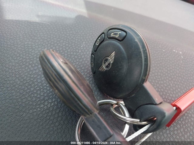 2007 MINI COOPER S WMWMF73577TT84154 Photo 10