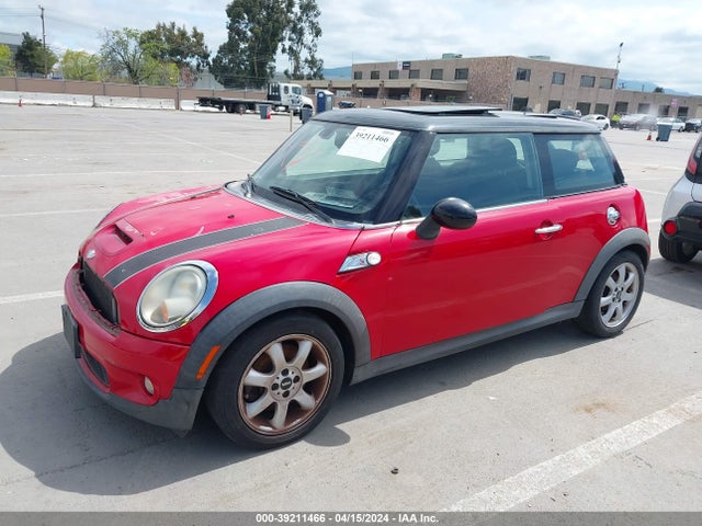 2007 MINI COOPER S WMWMF73577TT84154 Photo 1