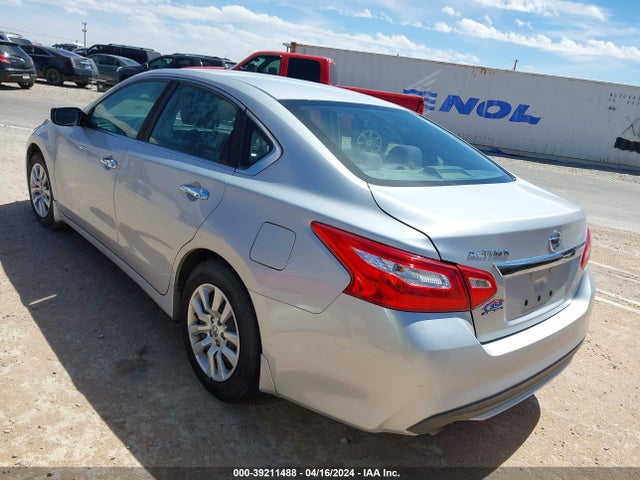 Nissan Altima 2.5 S 2017 1N4AL3APXHN363306 Image 3
