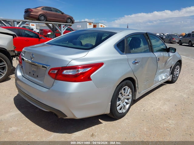 Nissan Altima 2.5 S 2017 1N4AL3APXHN363306 Image 4