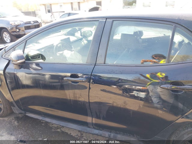 Toyota Corolla Se Nightshade Edition 2020 JTND4RBE3L3074952 Image 14