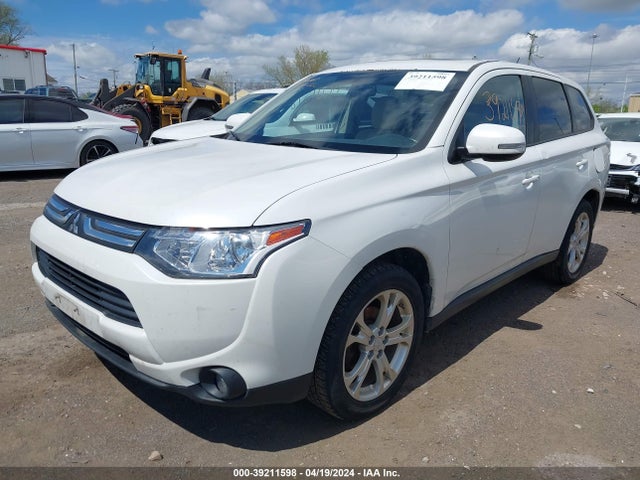 JA4AZ3A36EZ002594 Mitsubishi Outlander Se