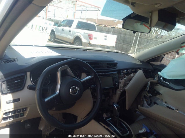 Nissan ROGUE SV 2019 KNMAT2MV2KP549786 Image 5
