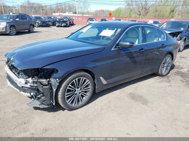 WBAJA7C56KG910261 BMW 530i Xdrive