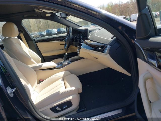WBAJA7C56KG910261 BMW 530i Xdrive