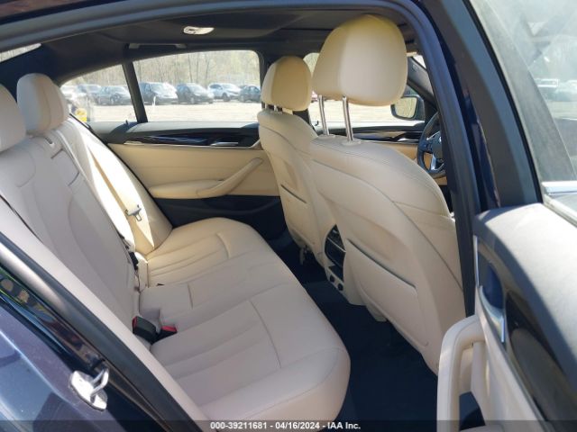 WBAJA7C56KG910261 BMW 530i Xdrive